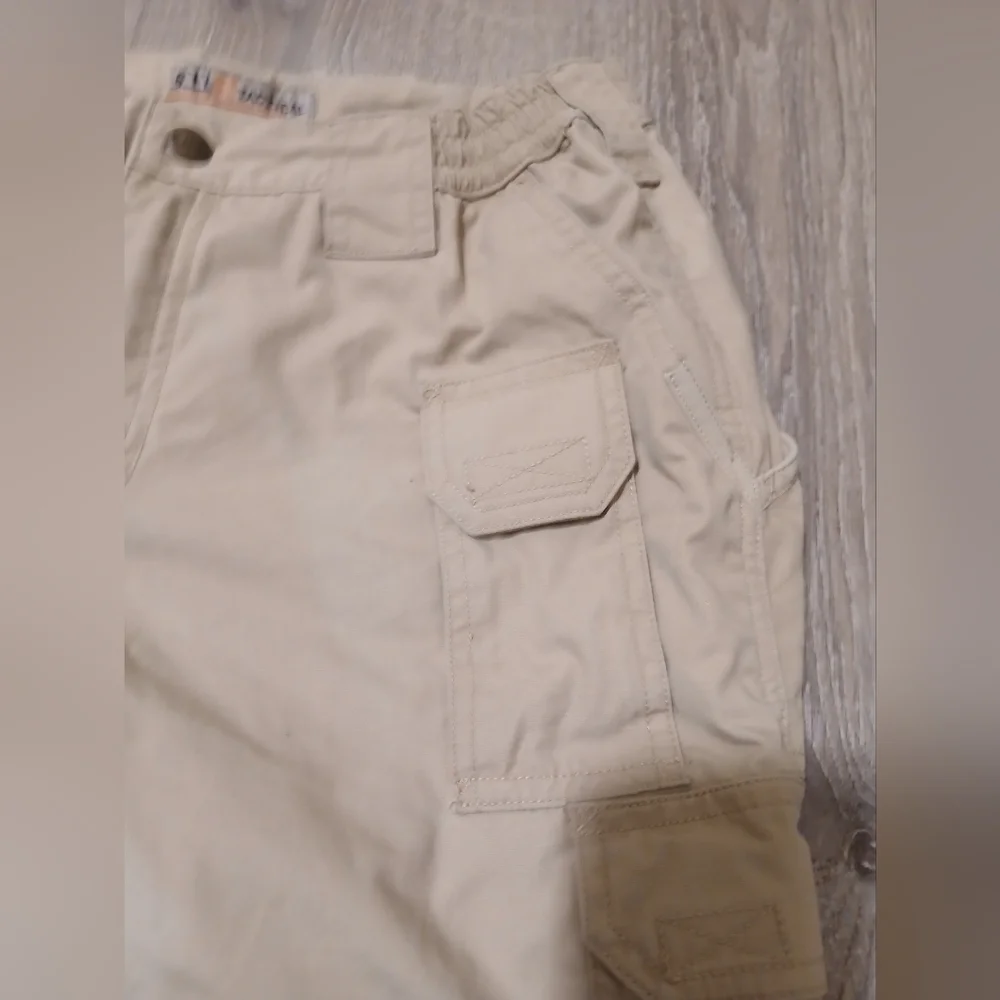 511 Tactile Womens Work Pants. Khaki. Size 10. Fixed Waistband. Many Pockets.
